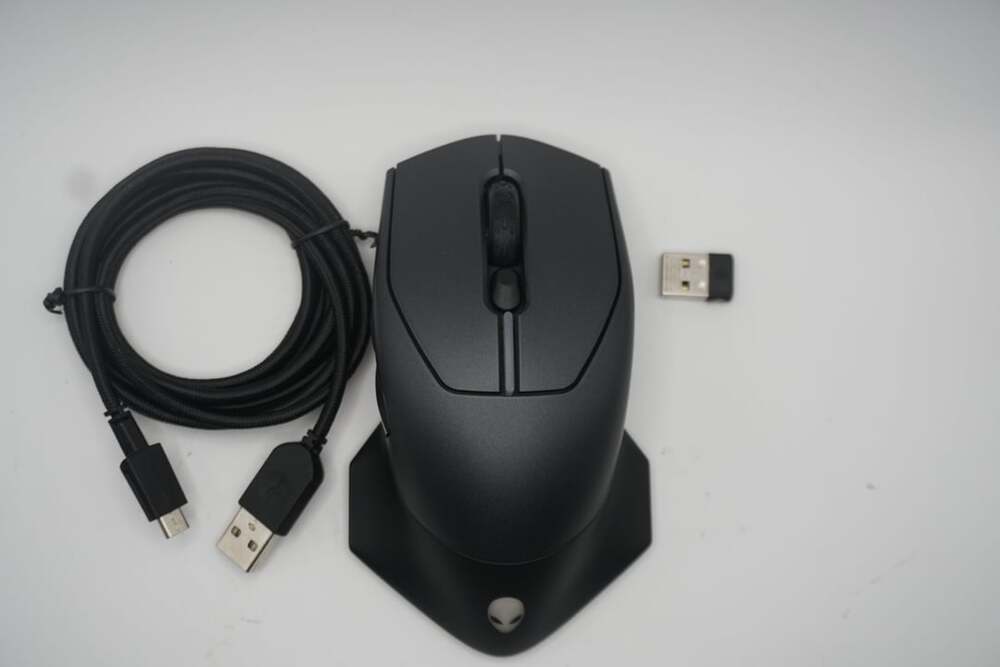 Alienware AW610M Wired/Wireless Gaming Mouse with Charging Cable and USB Dongle